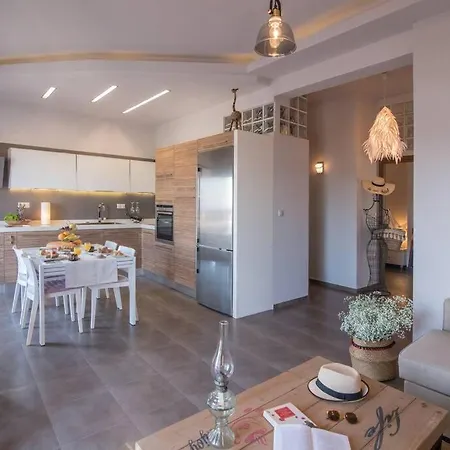 Ioanna Bayview Luxury Apartment Ierápetra Exterior foto