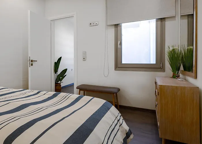 Ioanna Bayview Luxury Apartment